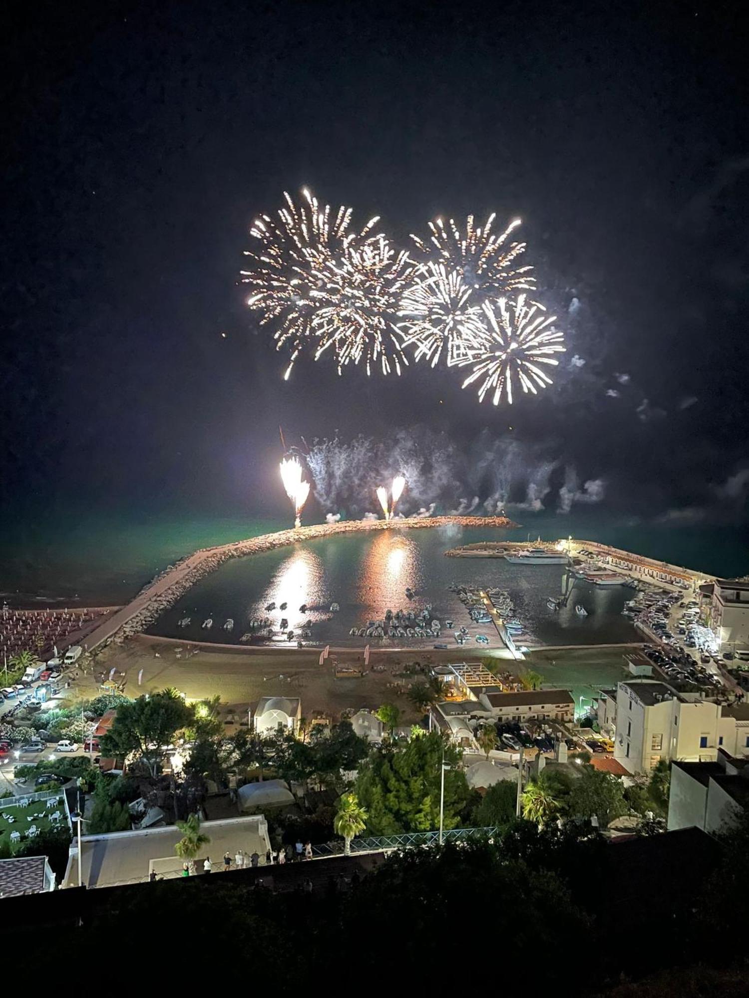 Peschici Appartamento Vacanze Buitenkant foto